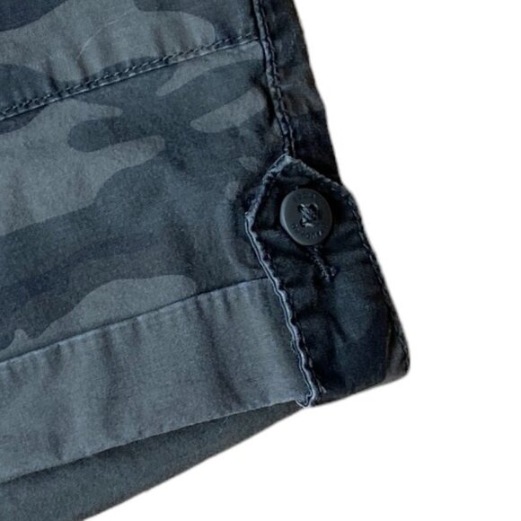 Social Standard by Sanctuary Hero Utility Roll Tab Cuff Poplin Camo Shorts-XXL - Picture 4 of 9